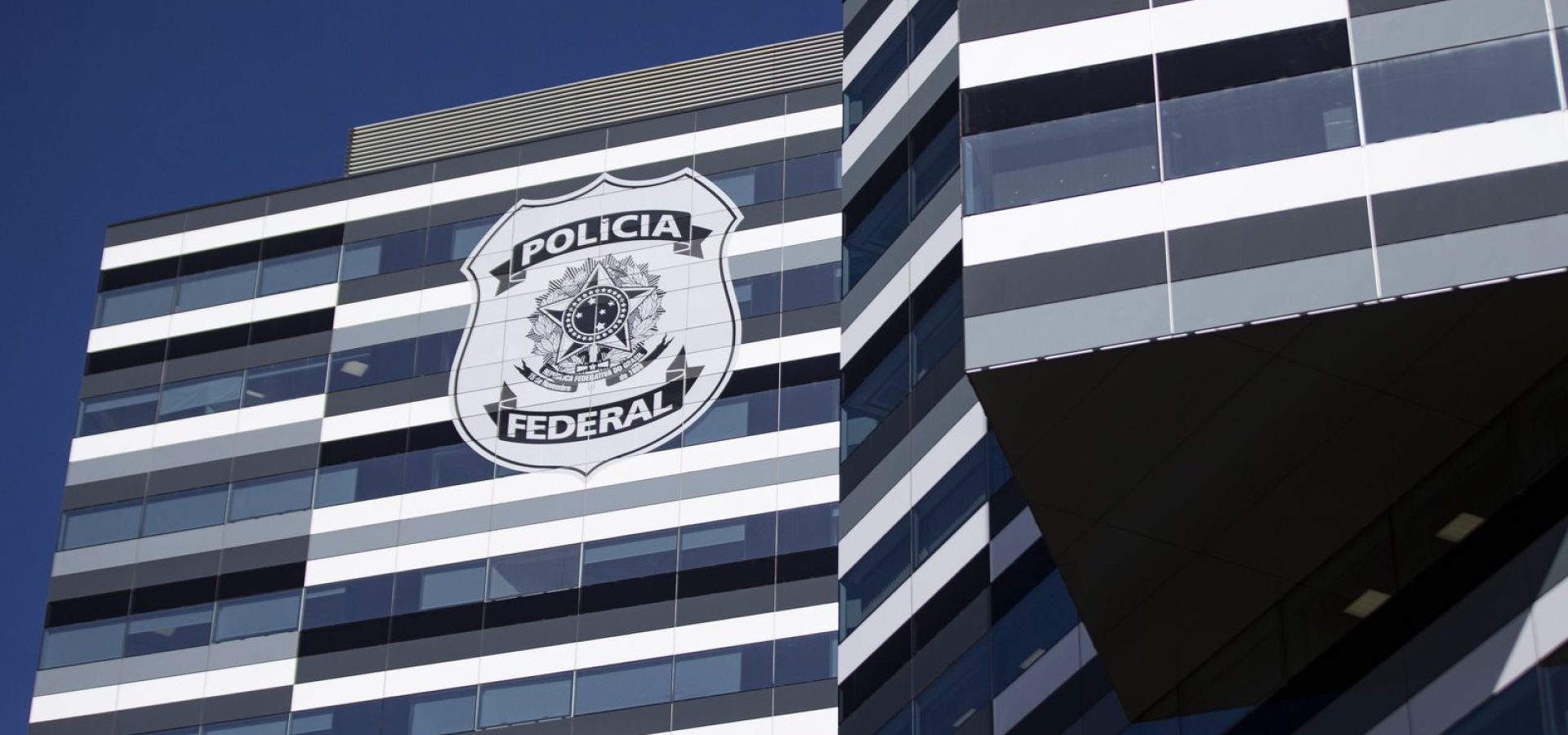 PF faz operação contra vazamento ilegal de dados de ministros do STF