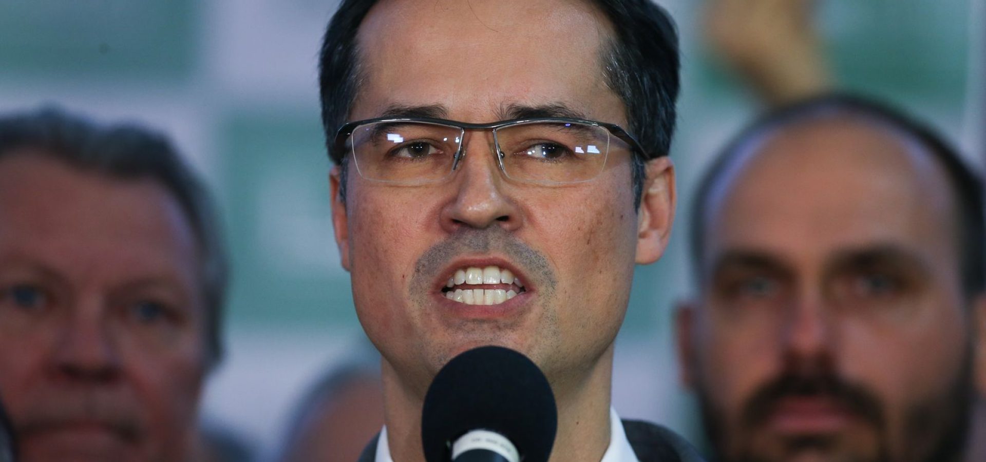 Maioria do TSE mantém suspensão da campanha de Deltan ao Senado