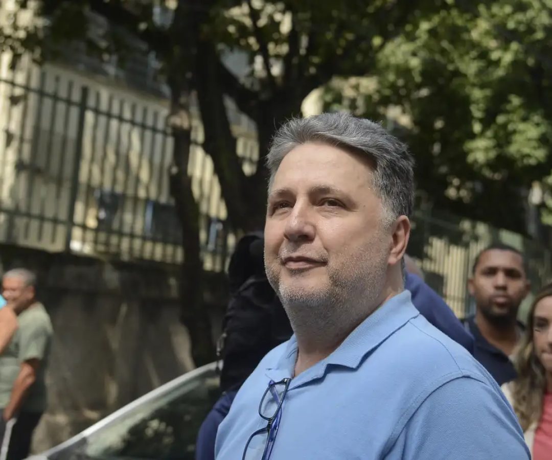 Justiça do Rio suspende direitos políticos do ex-governador Garotinho