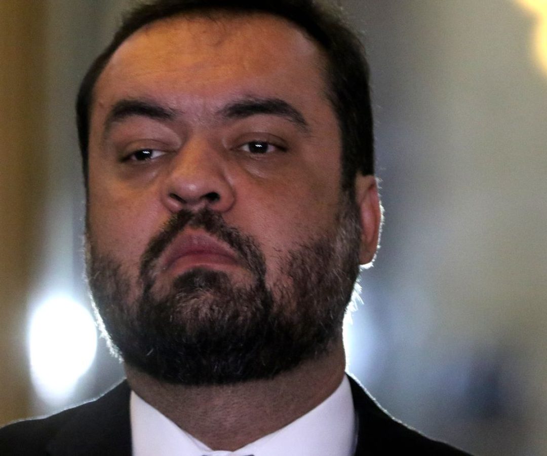 PF afirma que Castro recebeu adega, mansão e caviar para ajudar Refit