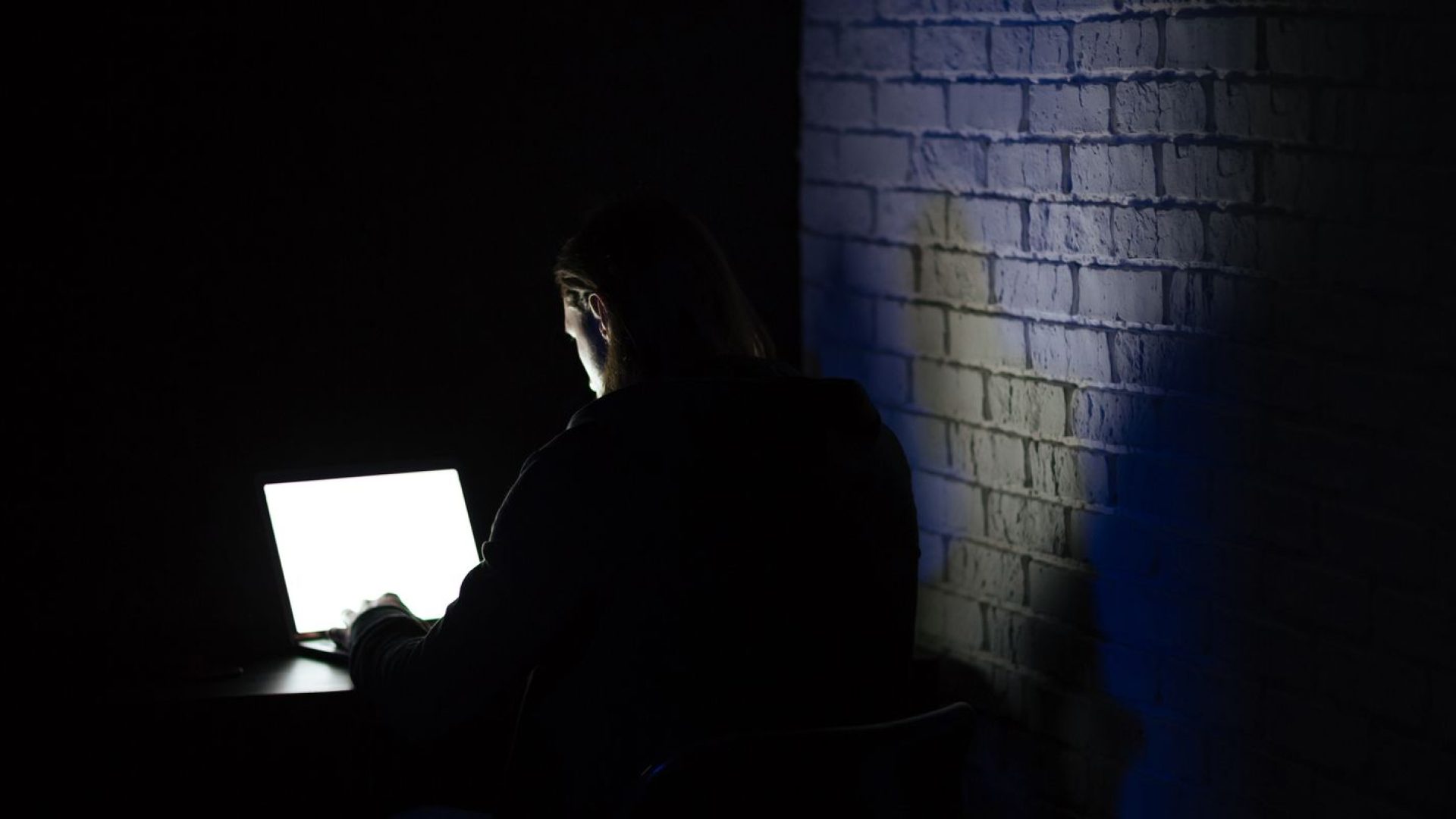 TSE debate combate a deepfake nas eleições