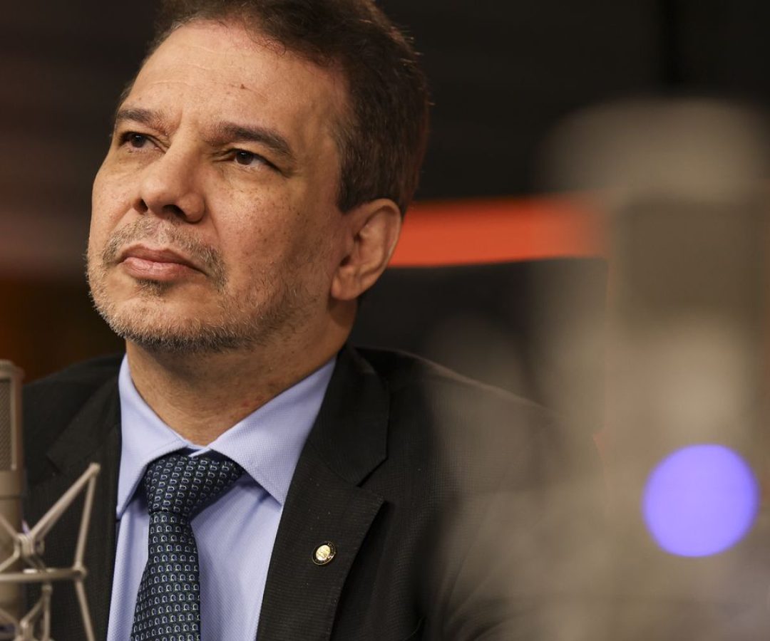 "Vamos tirar de presídio a marca de escritório do crime”, diz ministro