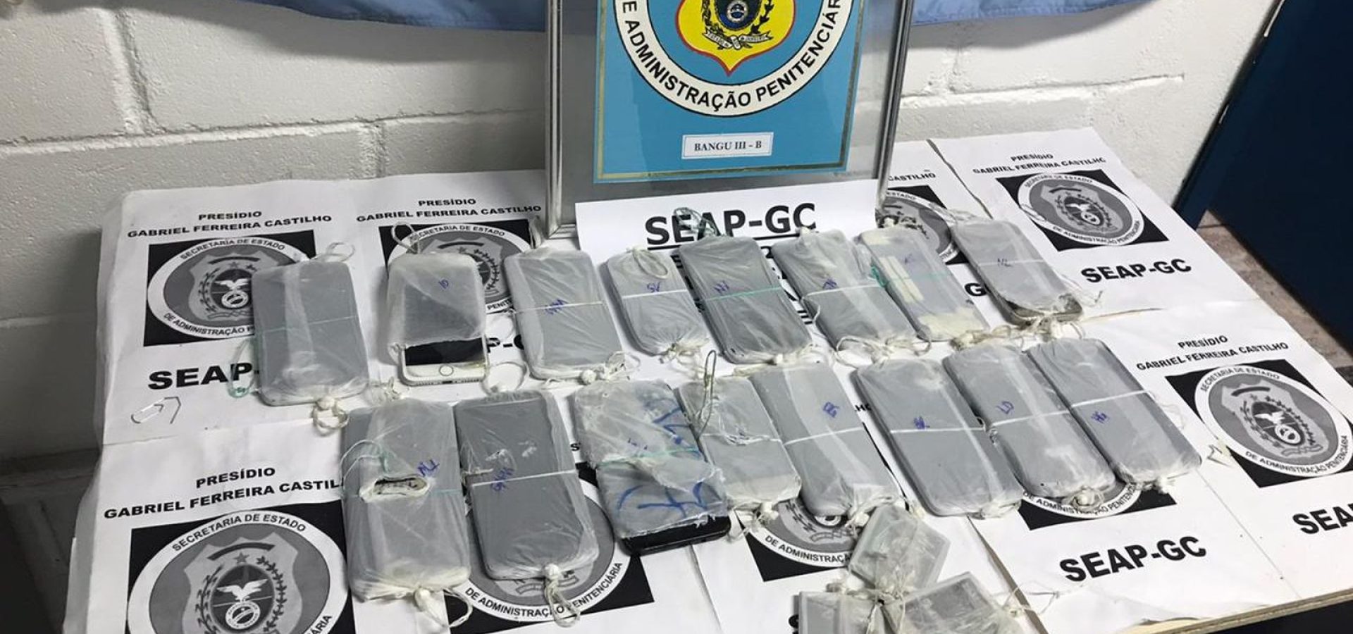 Governo cria programa nacional para bloquear celulares em presídios